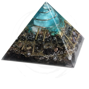Pirámide de Orgonite 2232