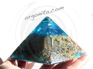 Pirámide de Orgonite 4111 - SEMILLA DE LA VIDA 