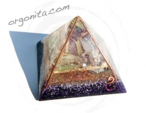 Pirámide de Orgonite 9204