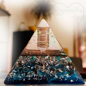 MINI PIRAMIDE Orgonita 2222