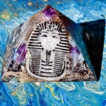 FARAÓN - Pirámide de Orgonita 3840 - PIEZA ÚNICA