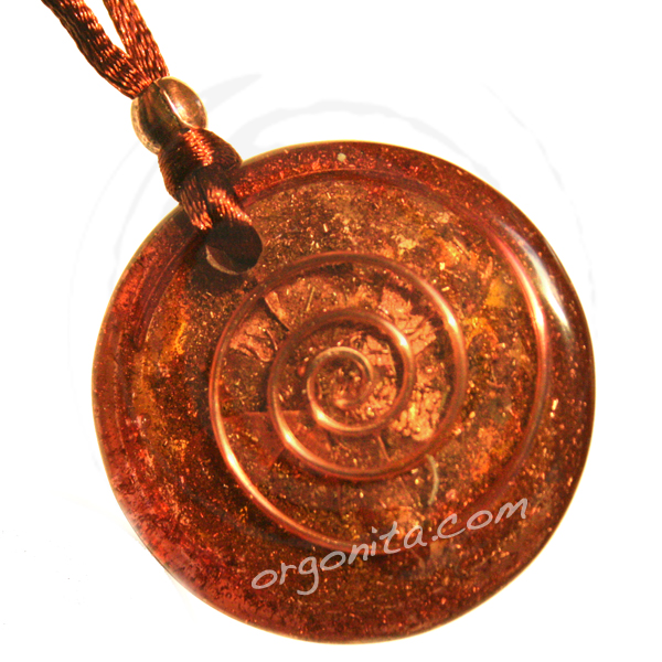 OM MANI PADME HUM en colgante de Orgonite con Citrino