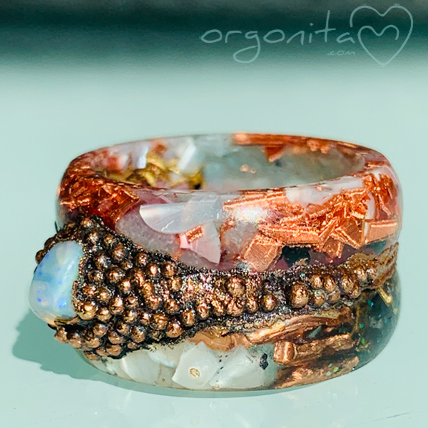 Anillo de orgonita con Piedra luna