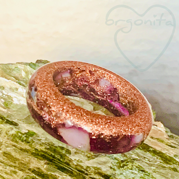 Anillo de orgonita con Cobre y Cuarzo Blanco