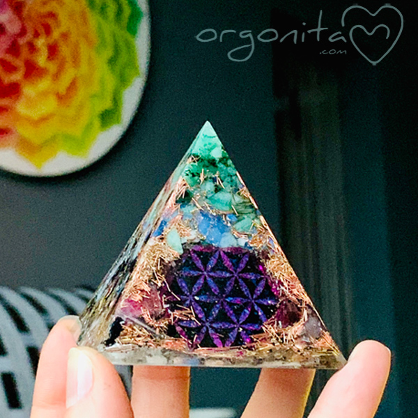 Anillo de orgonita con la Flor de la Vida