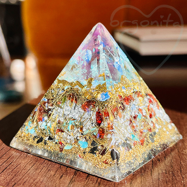 mini-piramide-de-orgonita