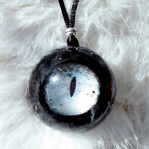 COmprar colgante de Orgonite u ORGONITA con Ojo de gato y turmalina negra
