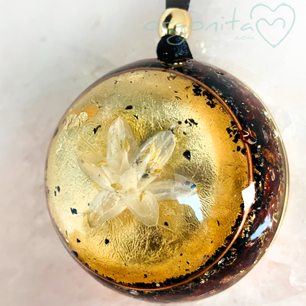 COmprar colgante de Orgonite u ORGONITA con flor natural de Drimia maritima o Urginea maritima