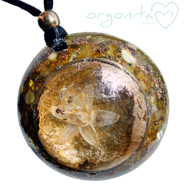COmprar colgante de Orgonite u ORGONITA con flor natural de Drimia maritima o Urginea maritima