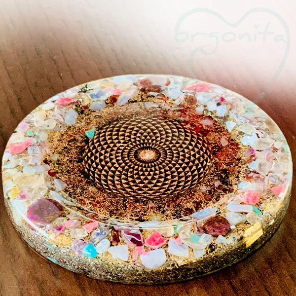Posavasos de Orgonita con diseño de vórtice energético