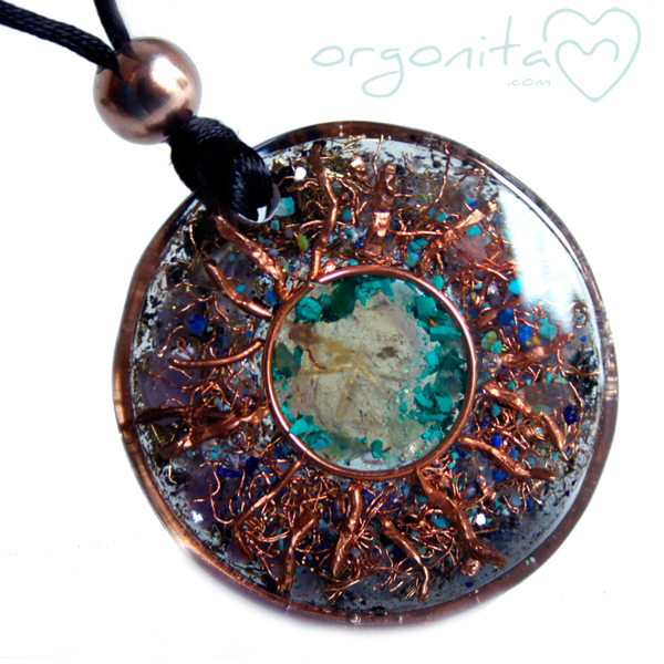 Colgante de Orgonita con la RUNA BERKANO